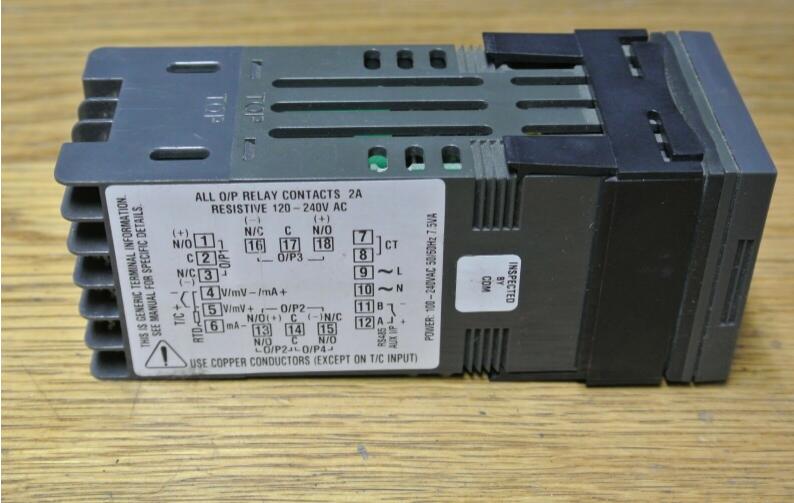 深圳湾边贸易优势供应美国Partlow温控器 West 1161+